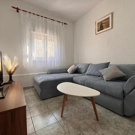 Fortuna Apartmán Biograd Na Moru